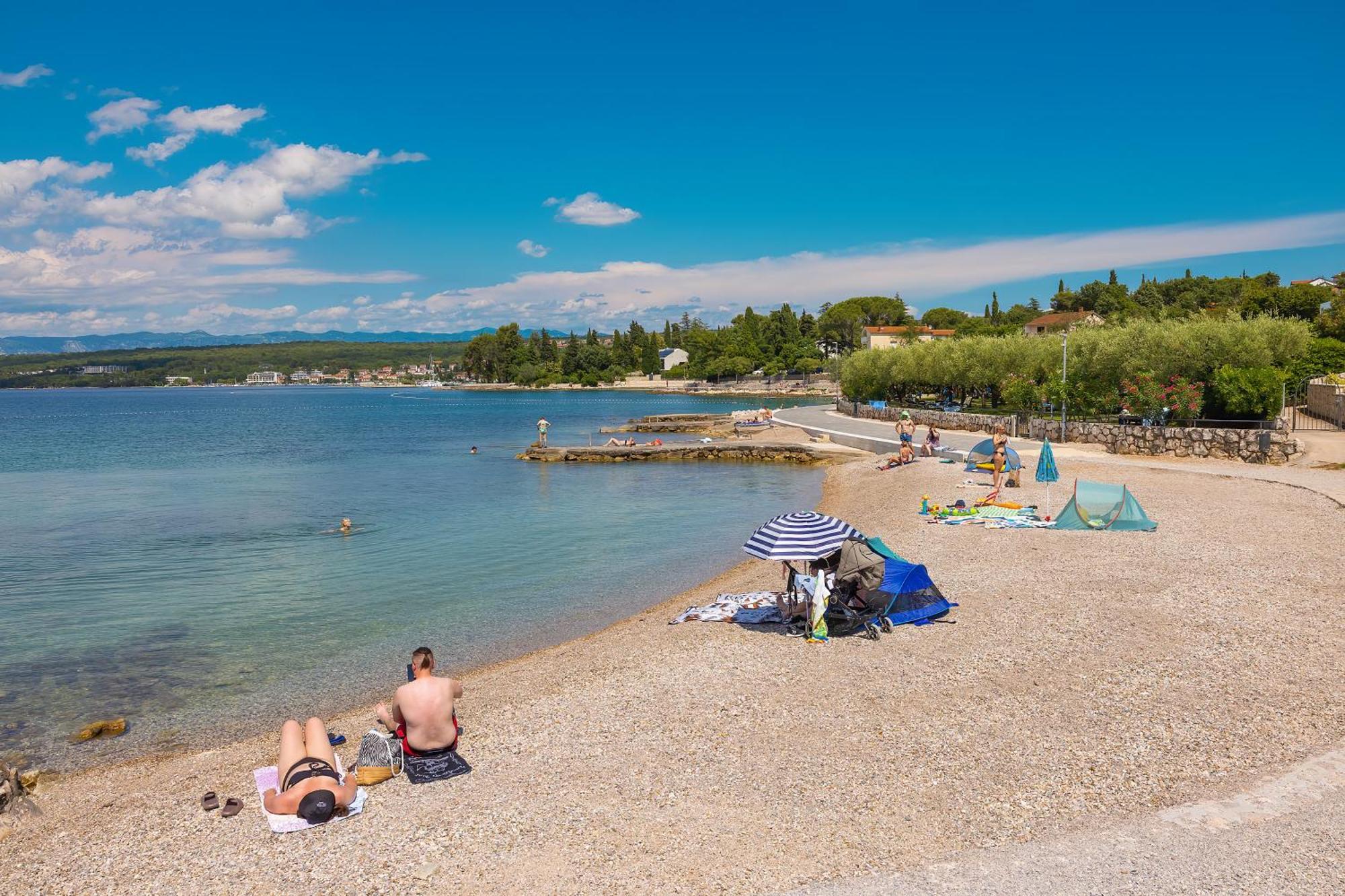 Hotel Vila Rova Malinska Bagian luar foto