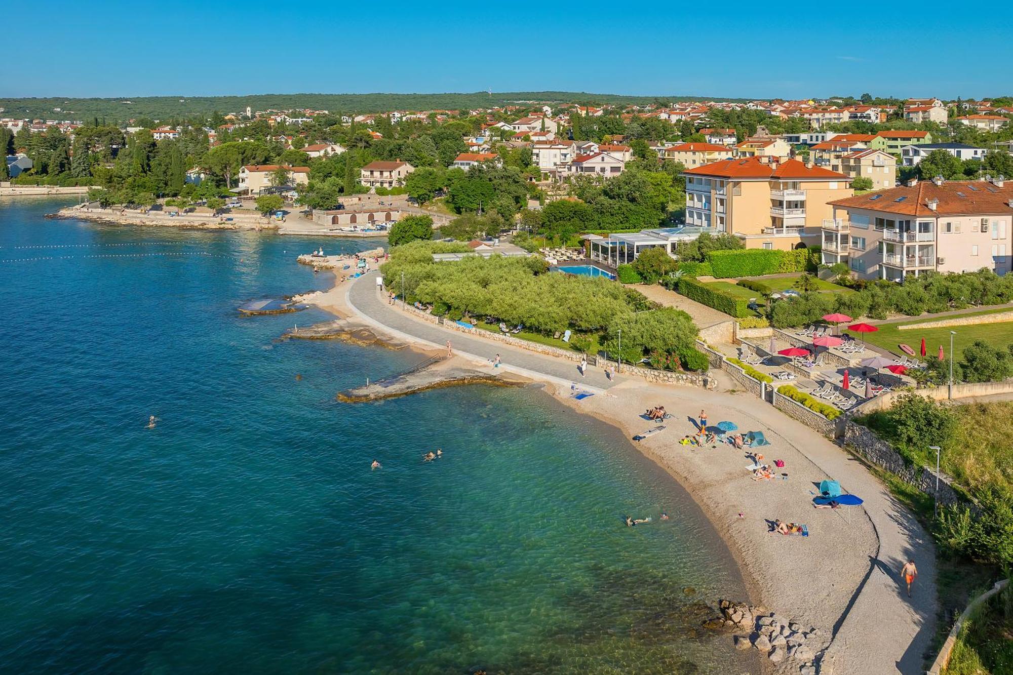 Hotel Vila Rova Malinska Bagian luar foto