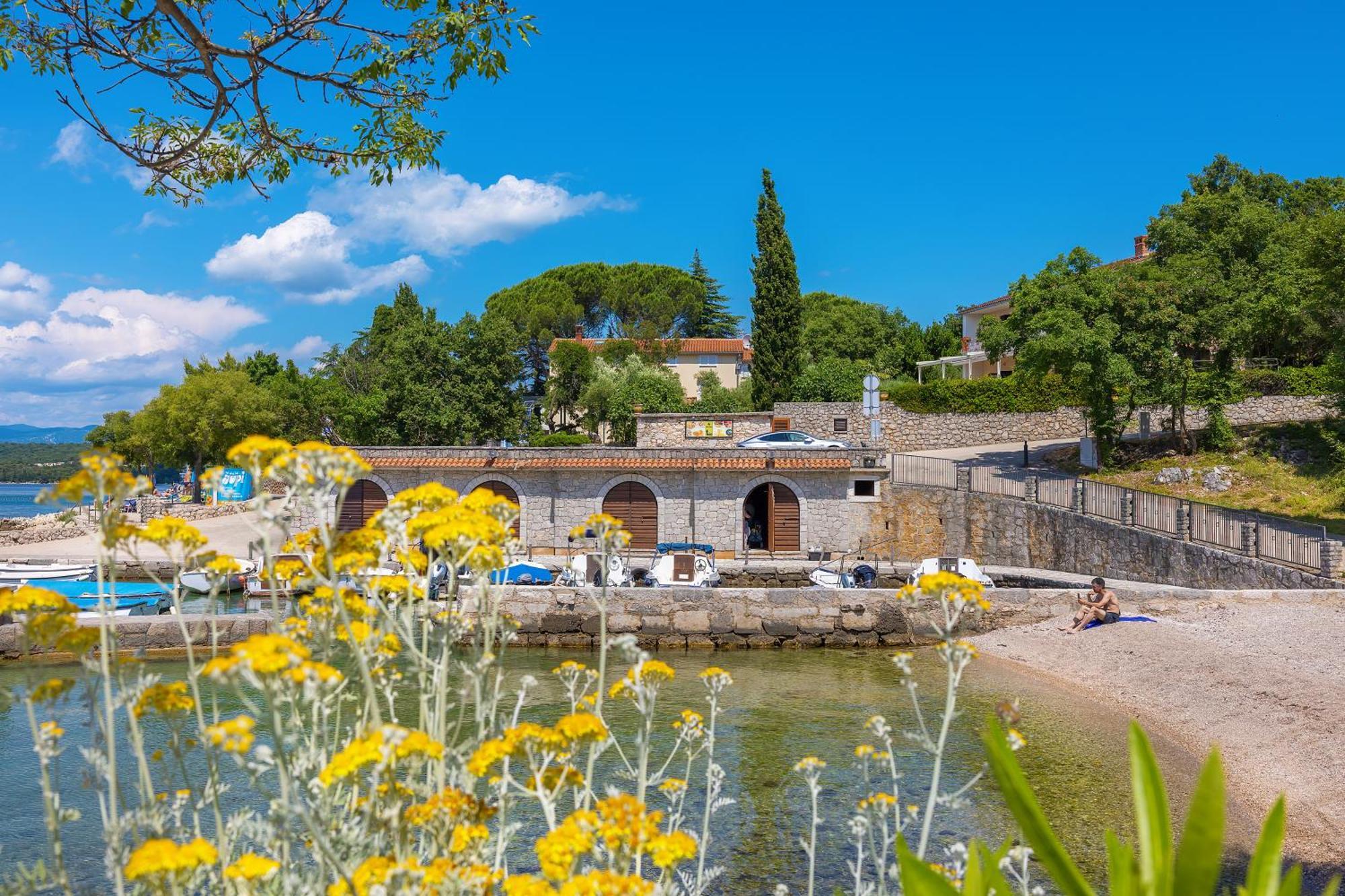 Hotel Vila Rova Malinska Bagian luar foto